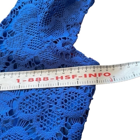 Snap Floral Crochet
Lace Mini Dress Size Large, Zip Back - Picture 8 of 15